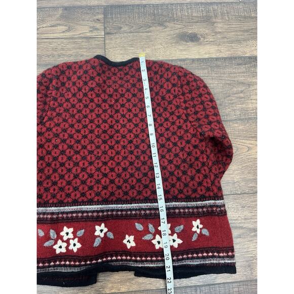 VTG Woolrich Red Cardigan Sweater 100% Wool Nordic Metal Clasps Women’s Sz M - Picture 4 of 4
